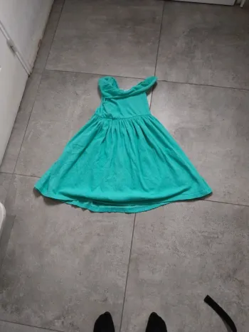 Robe epaules dénudées