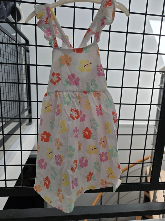 Robe taille 12 mois - photo numéro 3