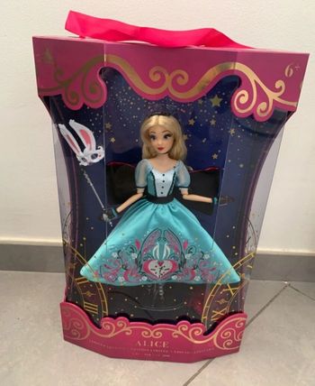 Poupée Alice Masquerade Disney Limited Designer Alice au Pays des Merveilles