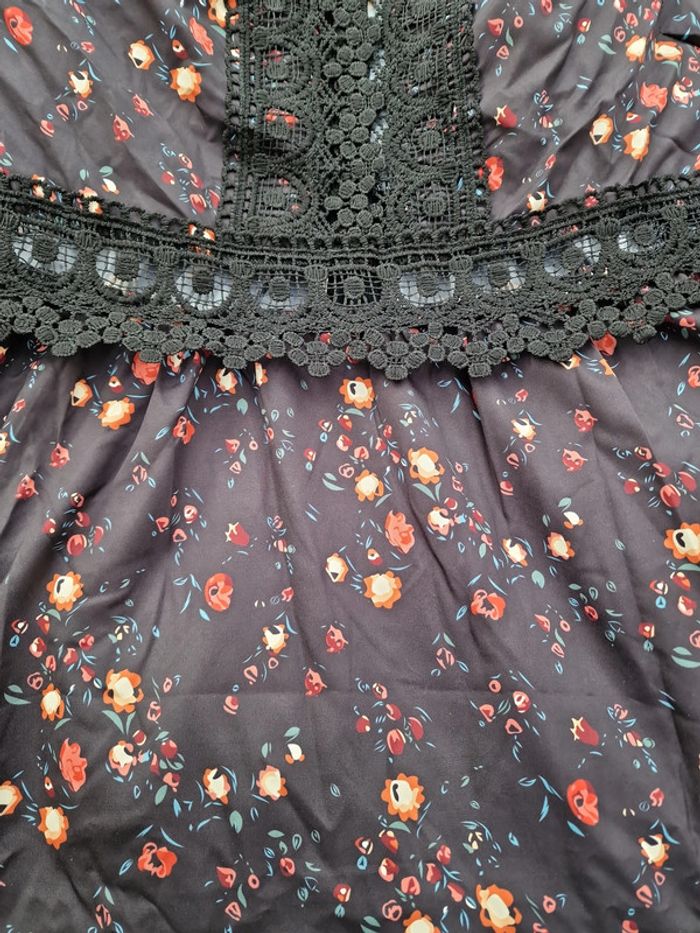 Robe Noire Dentelles Imprimé Fleurs Florale Fleurie - photo numéro 11