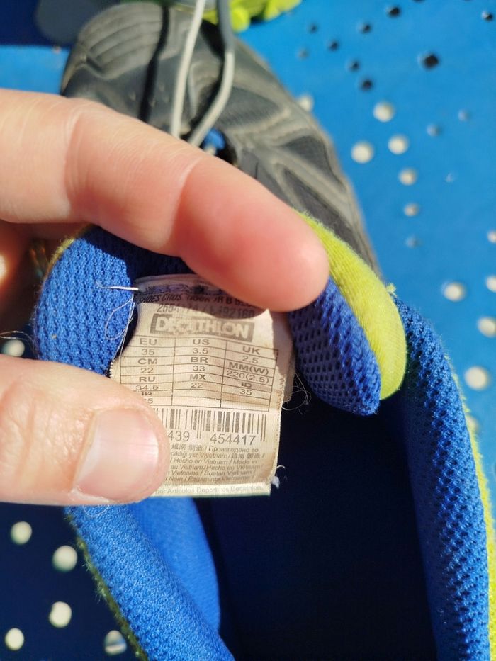 Chaussures de randonnée enfant T35 - photo numéro 9