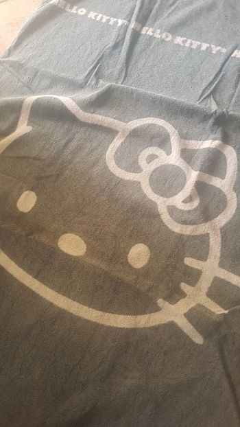 Grande serviette Hello Kitty 146 x 75 cm