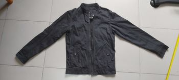Veste S