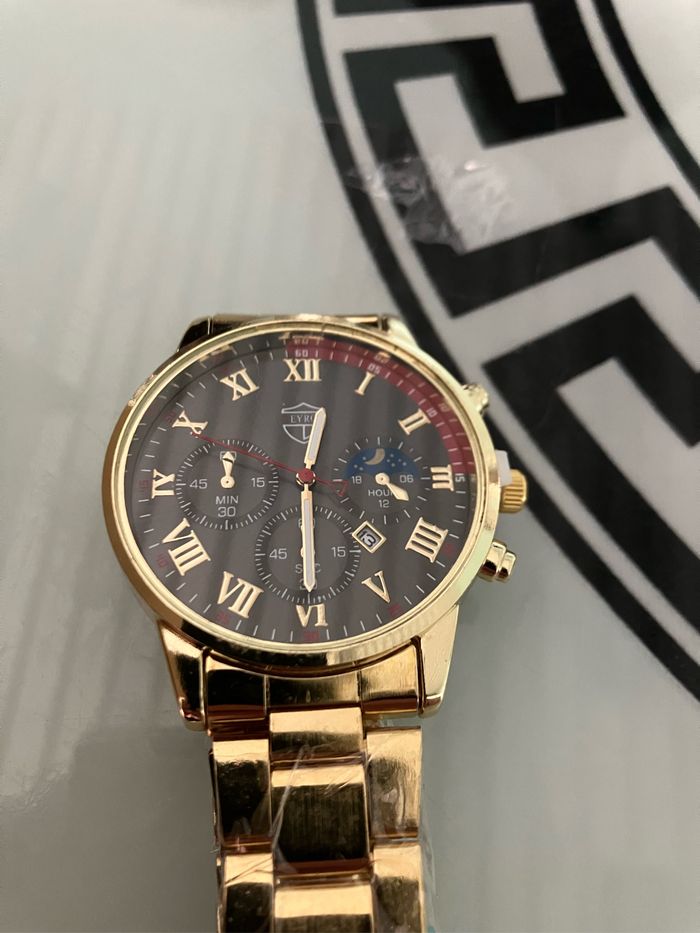 Montre fantaisie - photo numéro 2