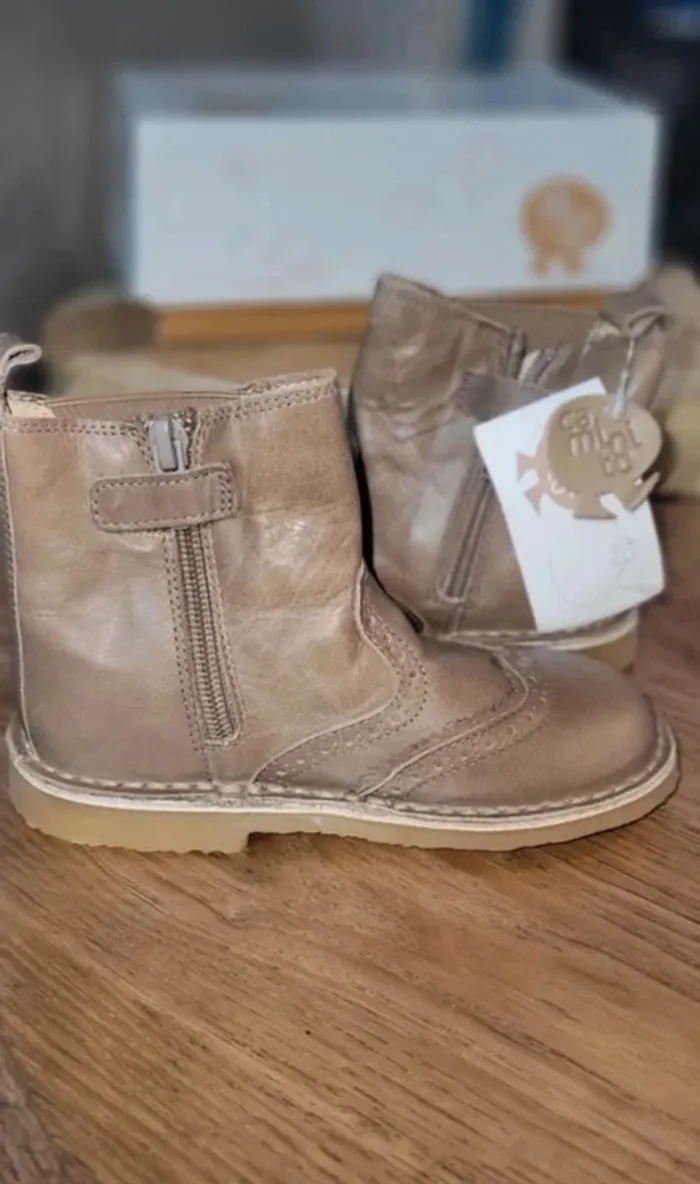 Boots enfants pointure 26 neuve - photo numéro 6