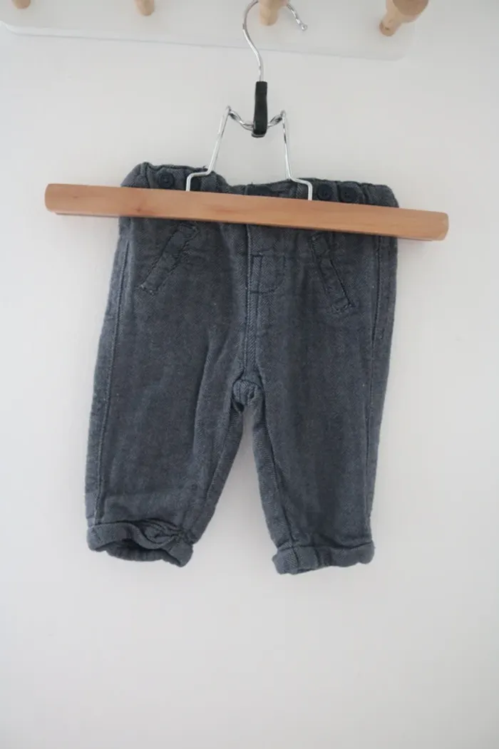 Ensemble automne haut Gémo et pantalon Kiabi 3 mois - photo numéro 2