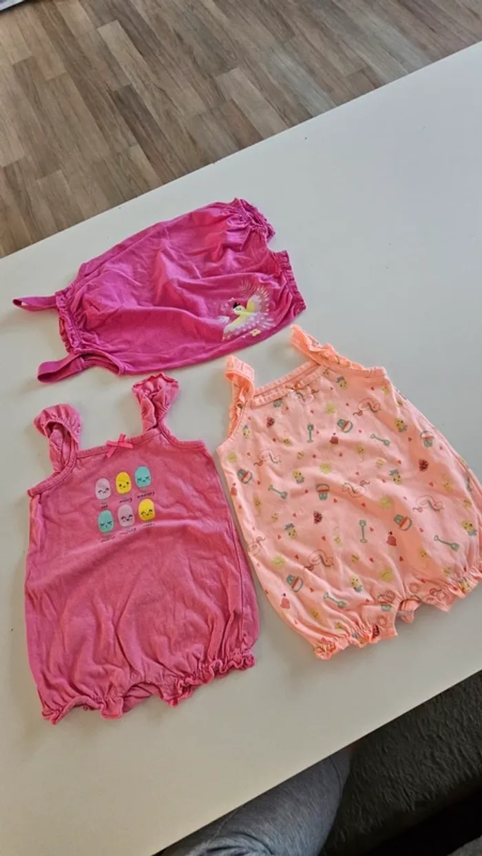 Lot combishort rose 6mois
