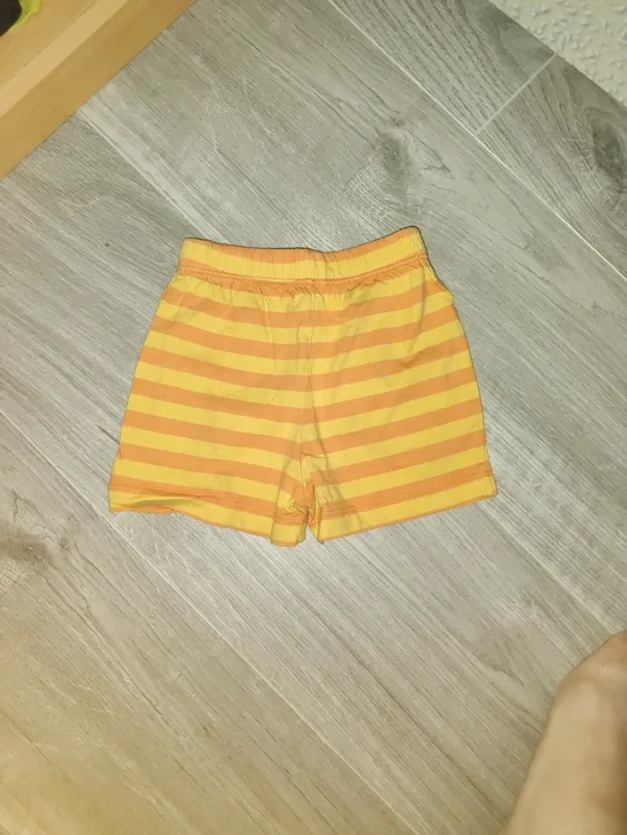 Short jaune et orange - photo numéro 2