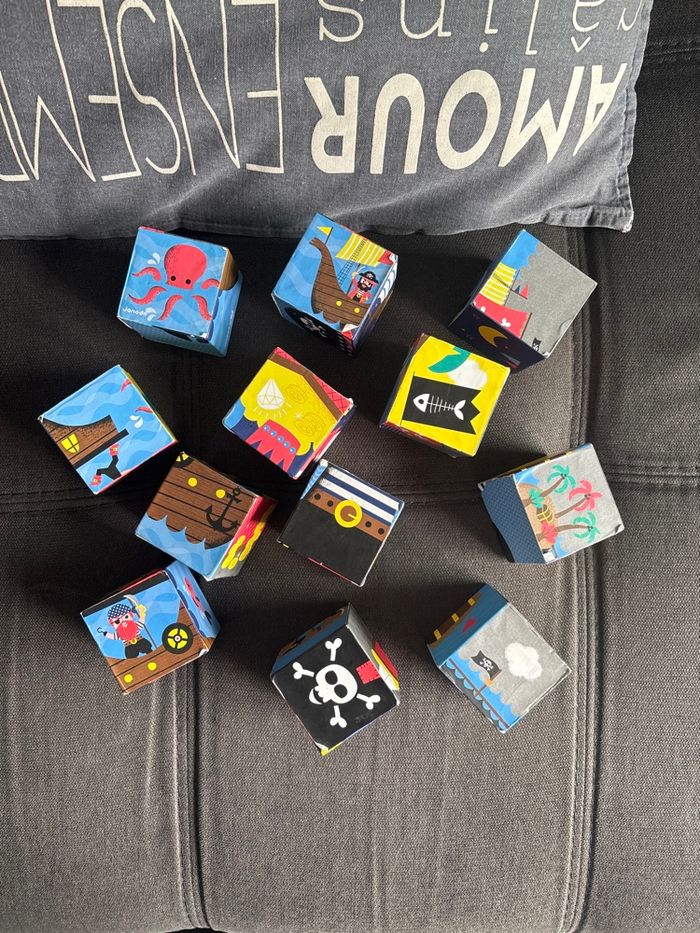 Puzzle cubes thème pirate - photo numéro 2