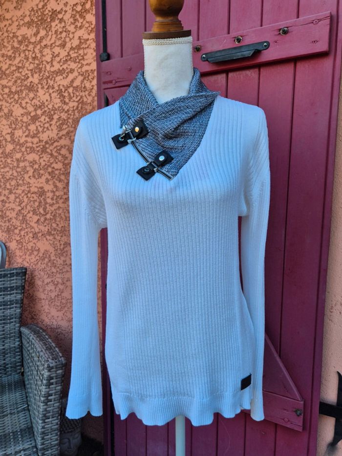 Pull en tricot fin pour homme T. XL Armita