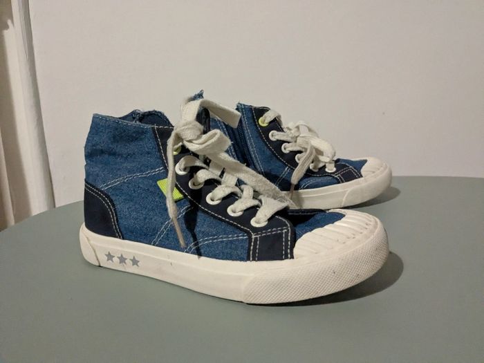 Baskets montantes bleues et blanches 30 - photo numéro 3