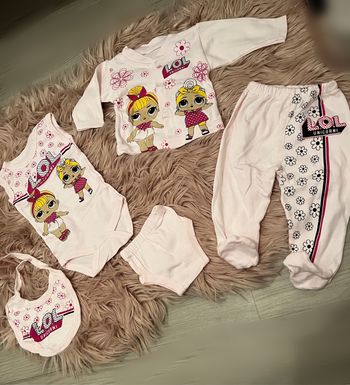 Ensemble naissance neuf poupée LOL