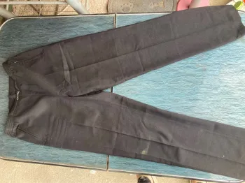 Pantalon noir à taille élastique