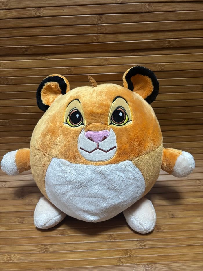 Doudou boule Simba le roi lion Disney nicotoy
