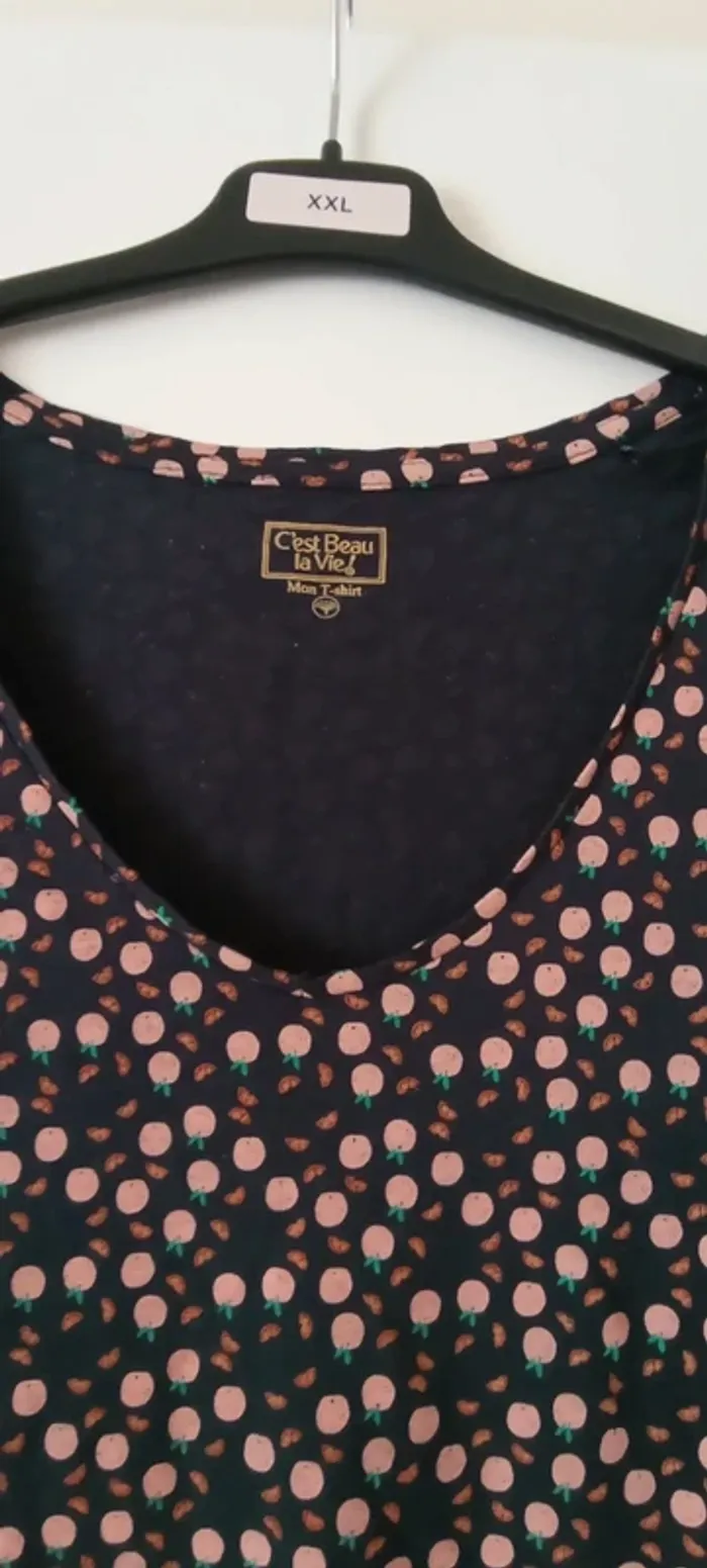 Tee shirt femme taille 04/46 C'est beau la vie - photo numéro 2