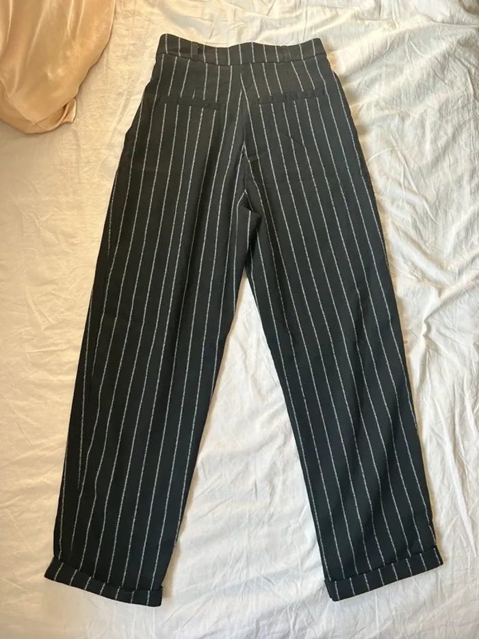 Pantalon cintré à rayures - photo numéro 3
