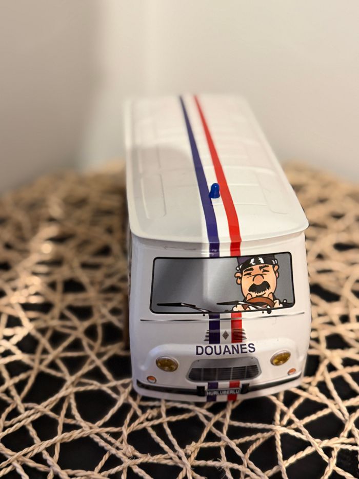 Camionnette en tôle (vide) Renault Estafette Douanes Nic Koski