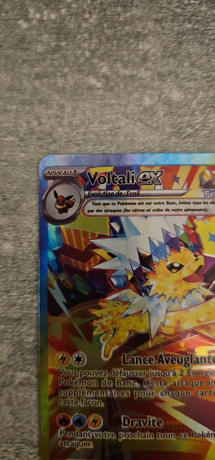 Carte Pokémon Voltali EX évolutions prismatiques - photo numéro 2