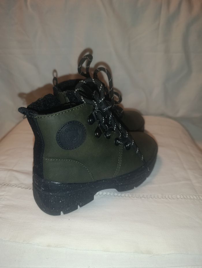 Chaussures d'hiver taille 26 - photo numéro 2