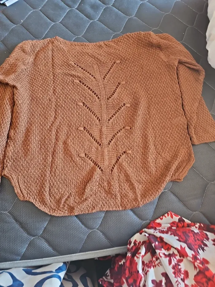 Pull maille marron t44 - photo numéro 2
