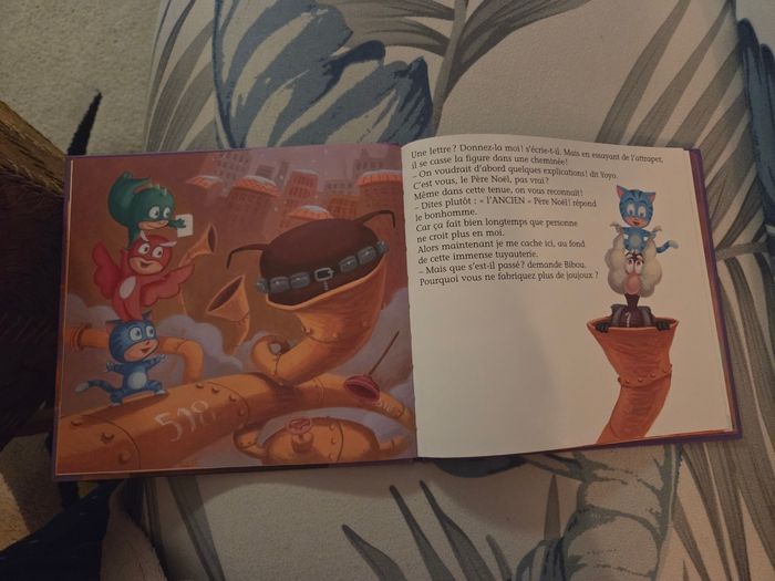 Livre les pyjamasques et le père noel rebelle - photo numéro 4