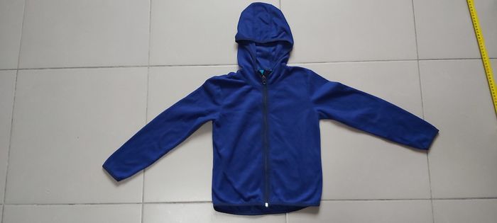 Gilet à capuche zippé 6/8 ans