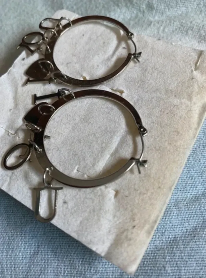 Boucle d’oreille - photo numéro 4