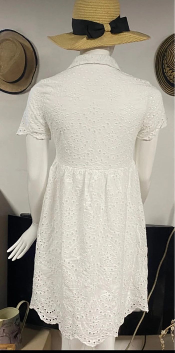 Robe chic taille M broderie anglaise - photo numéro 5