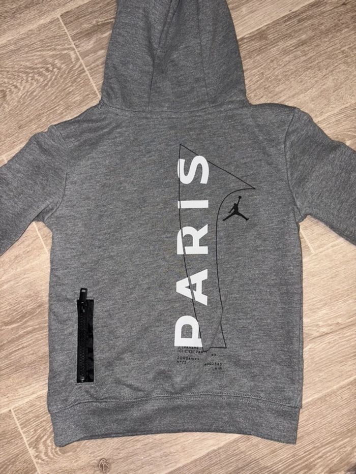 Pull avec capuche Paris saint germain - 5.6 ans - photo numéro 3