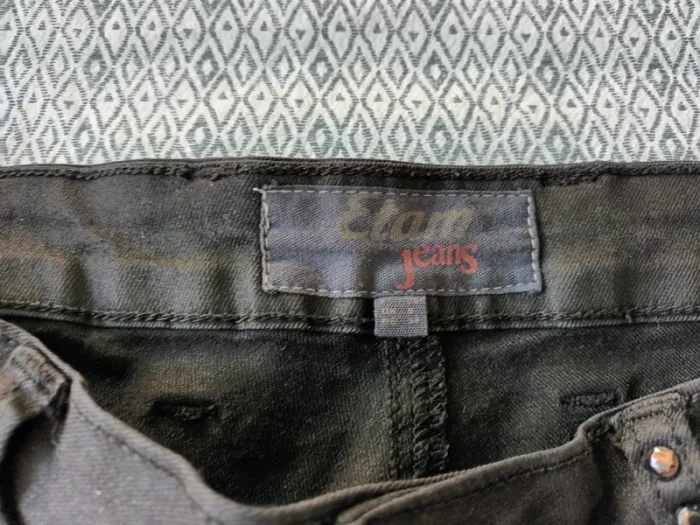 Jeans noir élasthanne avec brillants aux poches - photo numéro 4