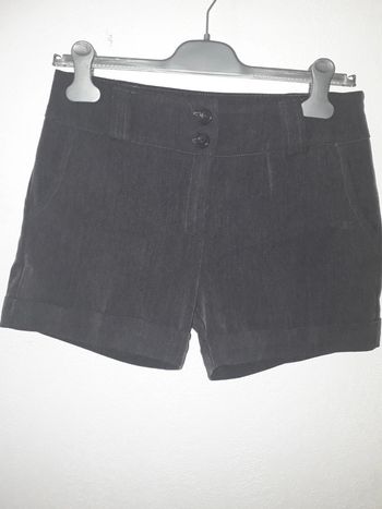 Short femme taille M