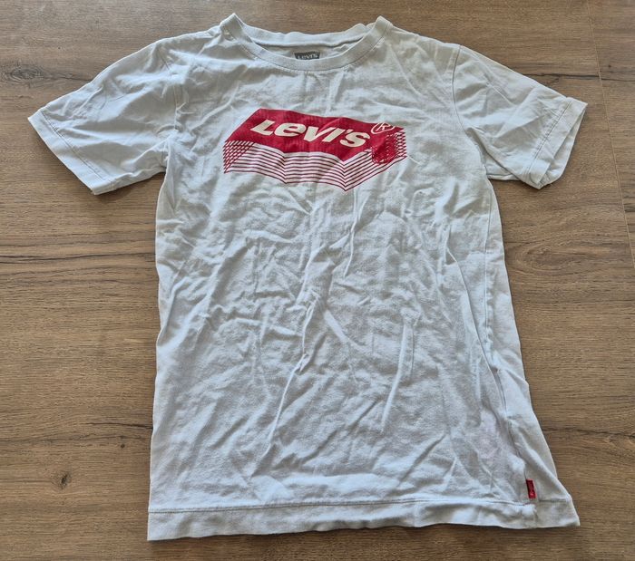 T-shirt Levis