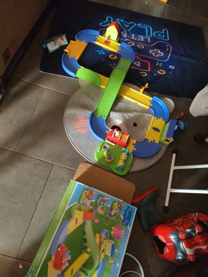 Le circuit ville Peppa pig Complet Tbe