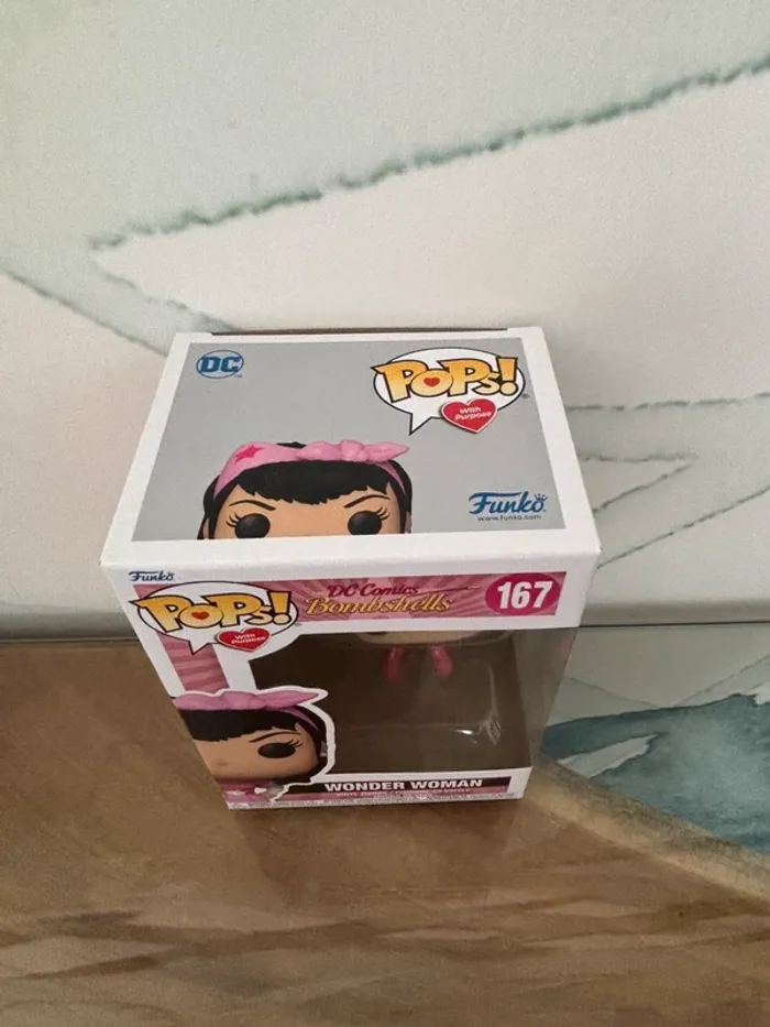 Funko pop figurine Wonder woman 167 bombshells - photo numéro 3