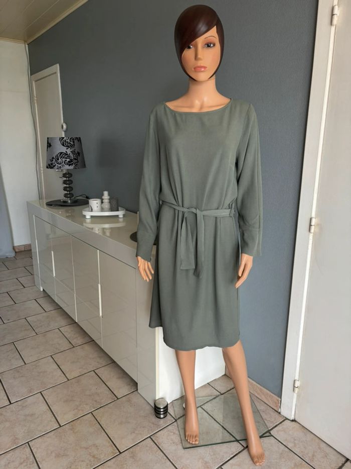 Robe kaki neuve