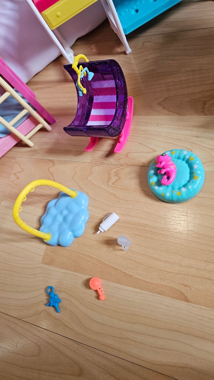 Lot nursery barbie poussette, Lit, barbie enceinte - photo numéro 2