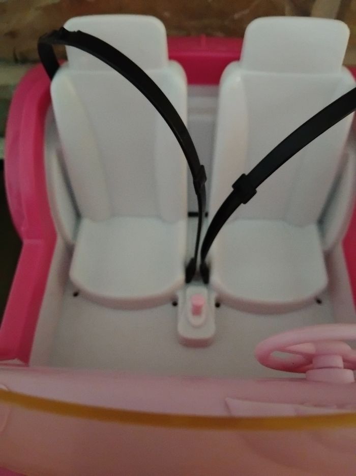 Voiture pour Barbie Steffi - photo numéro 10