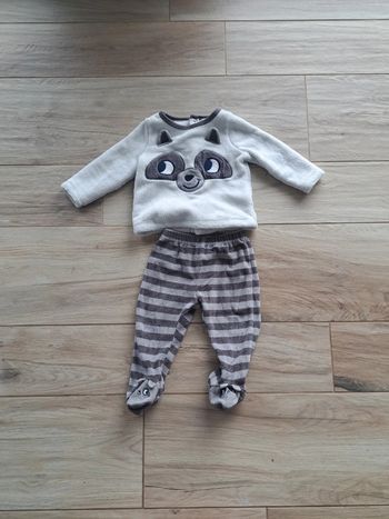 Pyjama tout chaud 12 mois