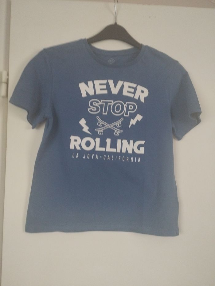 T-shirt tex 9 ans neuf