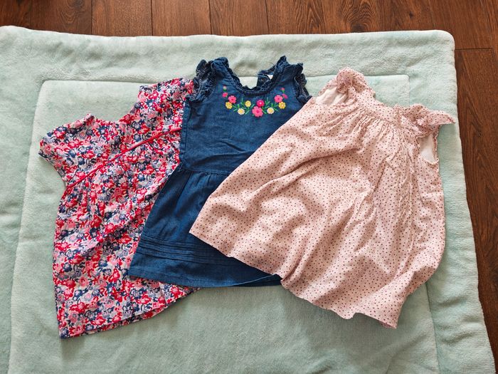 Lot de 3 robes 18 mois