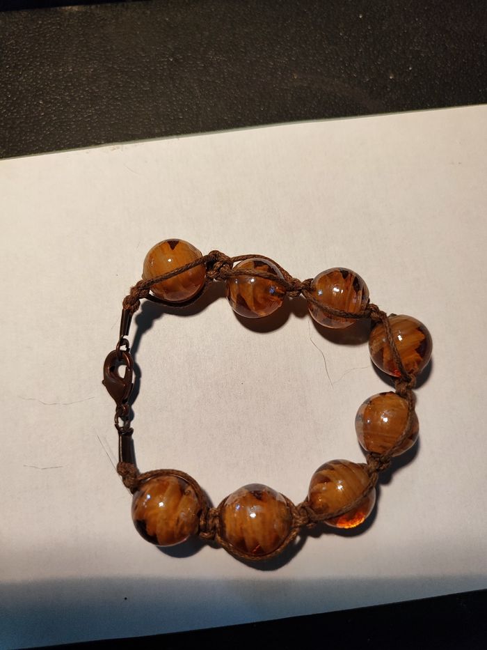 Ancienne bracelet boule en verre décoré - photo numéro 3