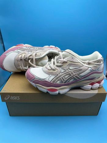 Baskets Asics GEL-NYC roses 38
