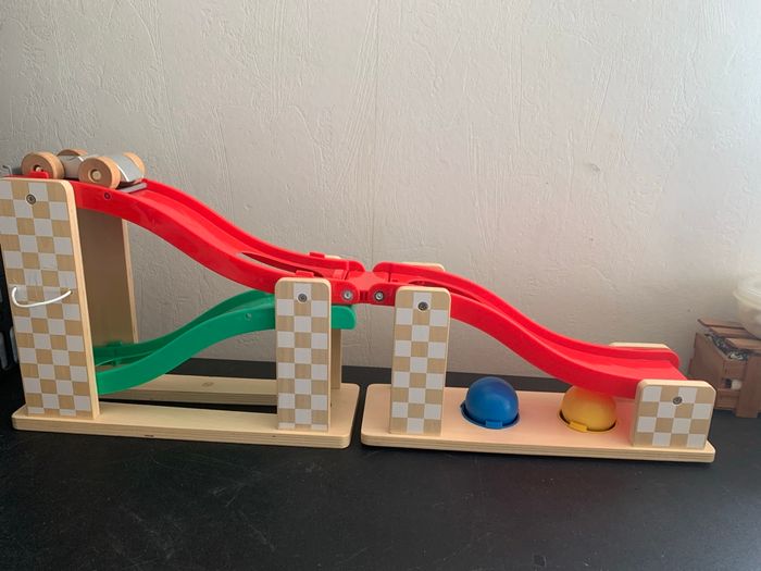 Tap Tap et circuit voiture 2 en 1 - photo numéro 3