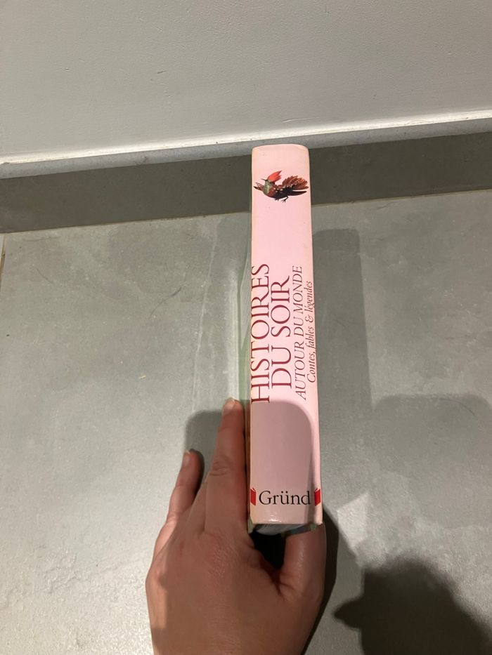 Histoires du soir autour du monde: contes, fables et légendes d’Helene Souchon-Garrigue - photo numéro 4