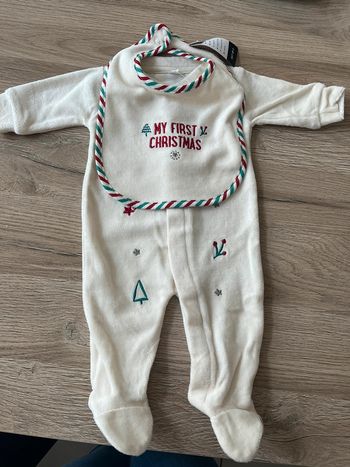 Pyjama + bavoir