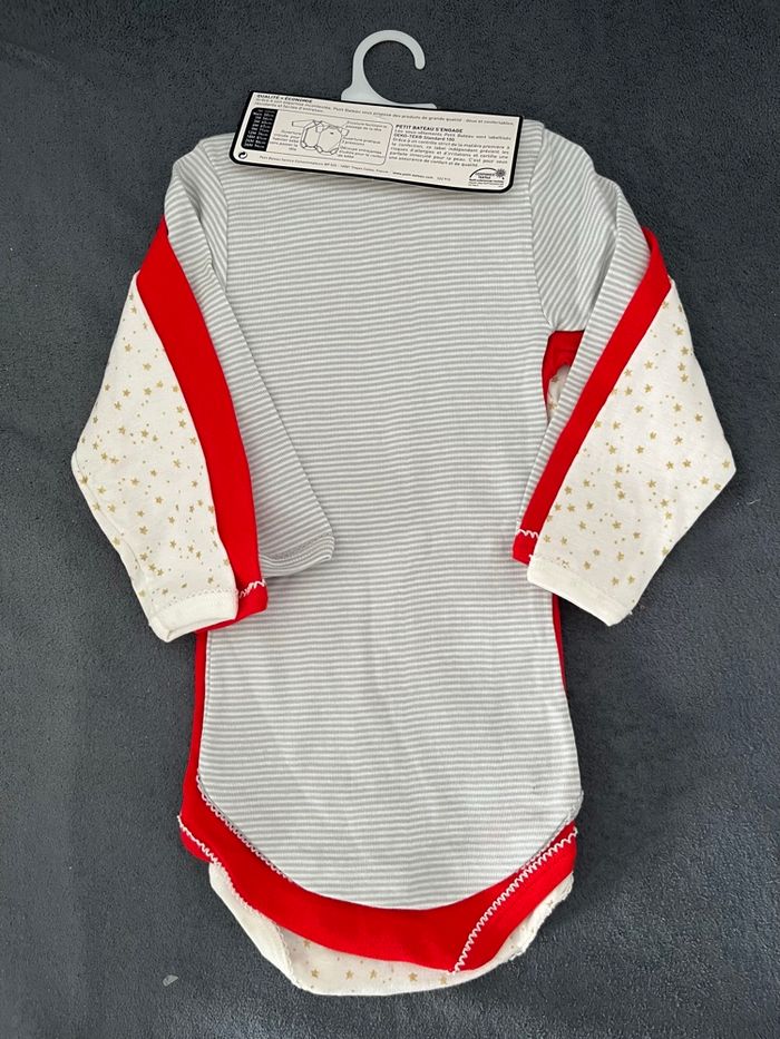 Bodies, petit bateau - photo numéro 9