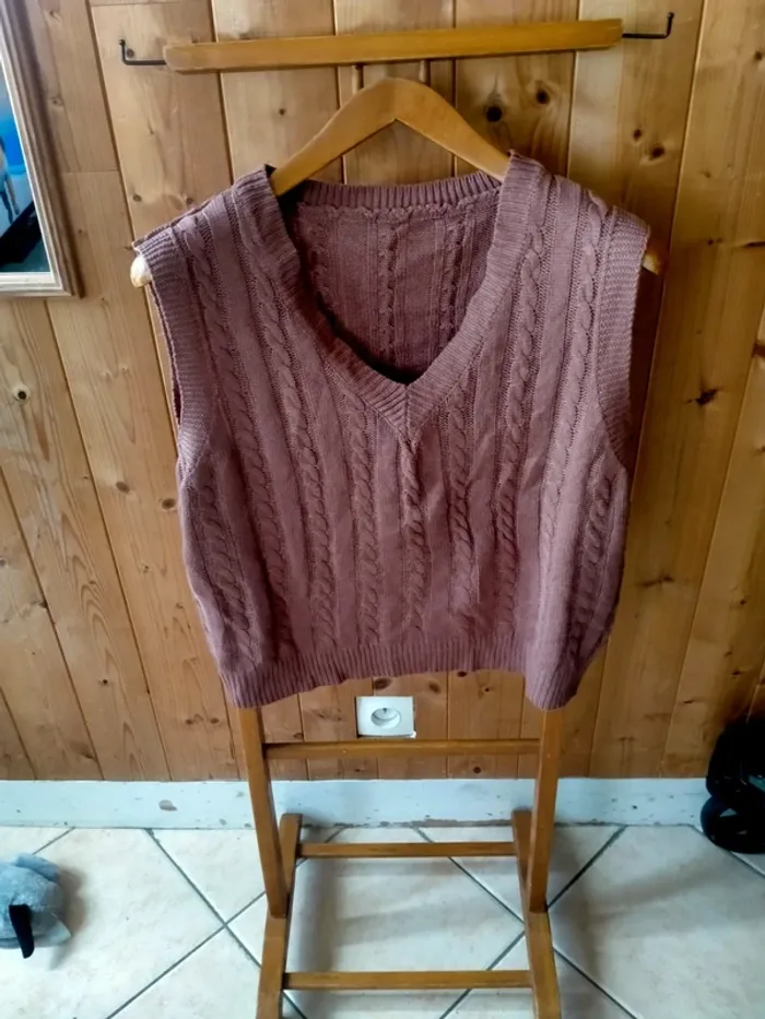 Pull sans manches Shein couleur vieux rose - photo numéro 2