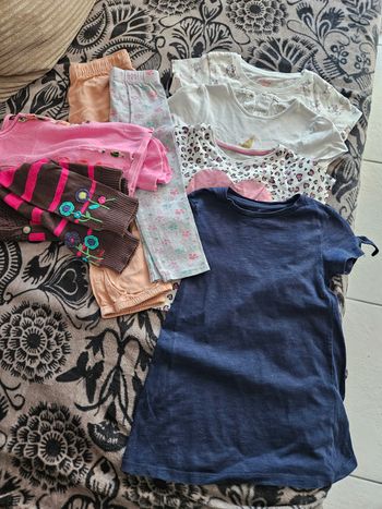 Lot vêtements 3 ans tee shirt gilet pantalon 