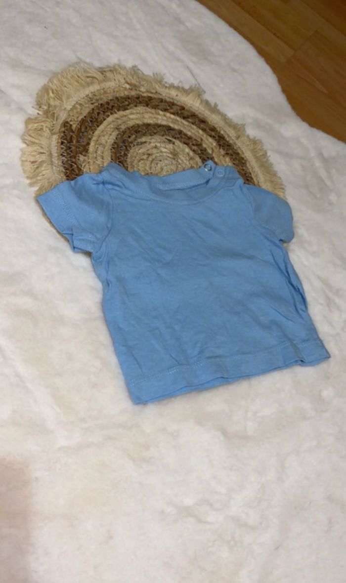 Lot t-shirts 3 mois - photo numéro 3