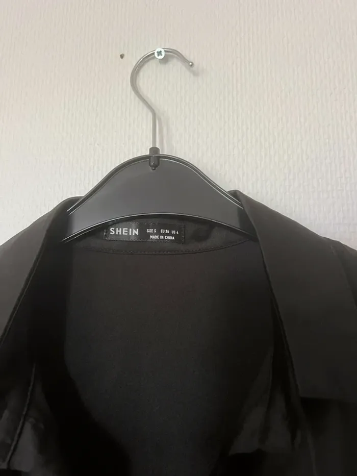 Chemise en satin - photo numéro 3
